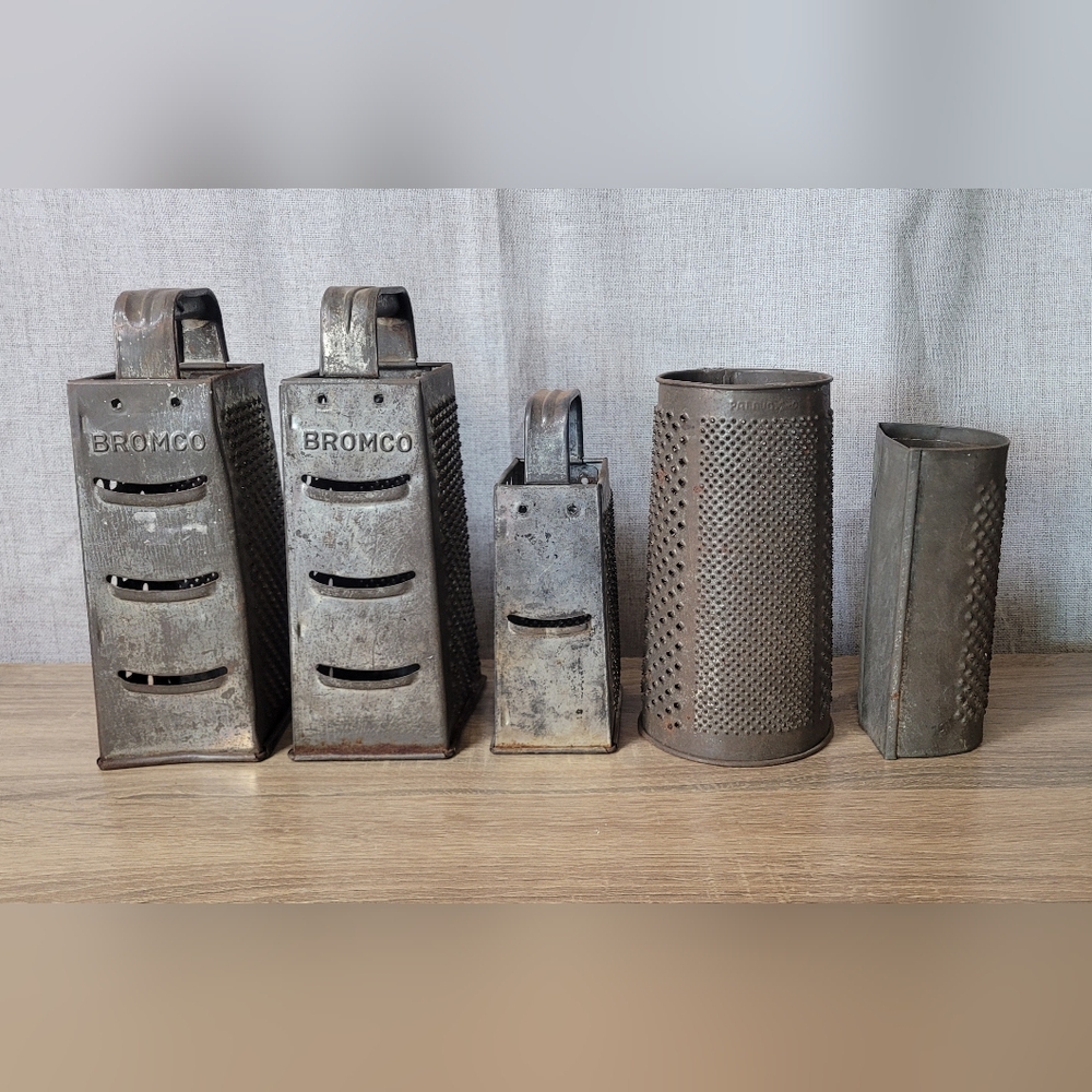 Vintage Metal Grater Set Candle Holder Decor - Picture 7 of 16